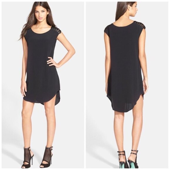 ASTR Black Curved Hem Chain Shoulder Dress Size Small - Picture 1 of 9